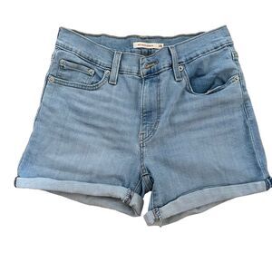 Levi’s ~ Women’s light wash denim shorts ~ mid length ~ size 28 ~ 5 pocket
